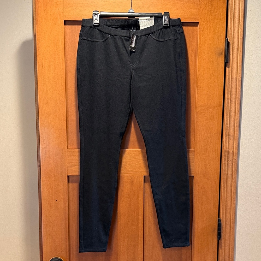 HUE Women's  Black Leggings